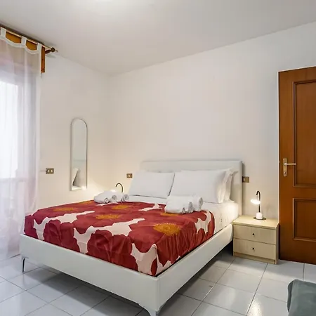 Cozy Near The Hospital With 2 Balconies! * Pisa